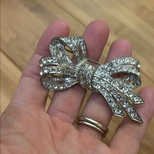 Elegant Silver Bow Brooch